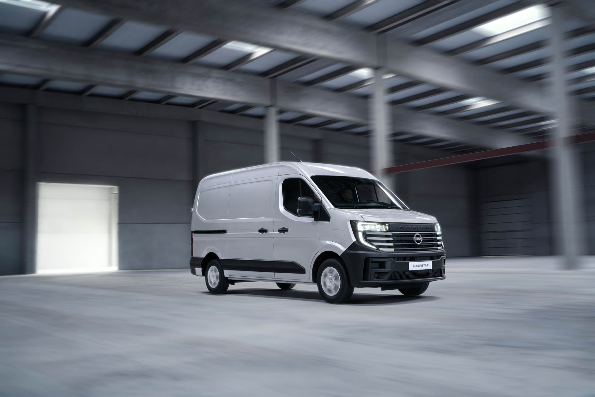 Nissan Interstar EV 04