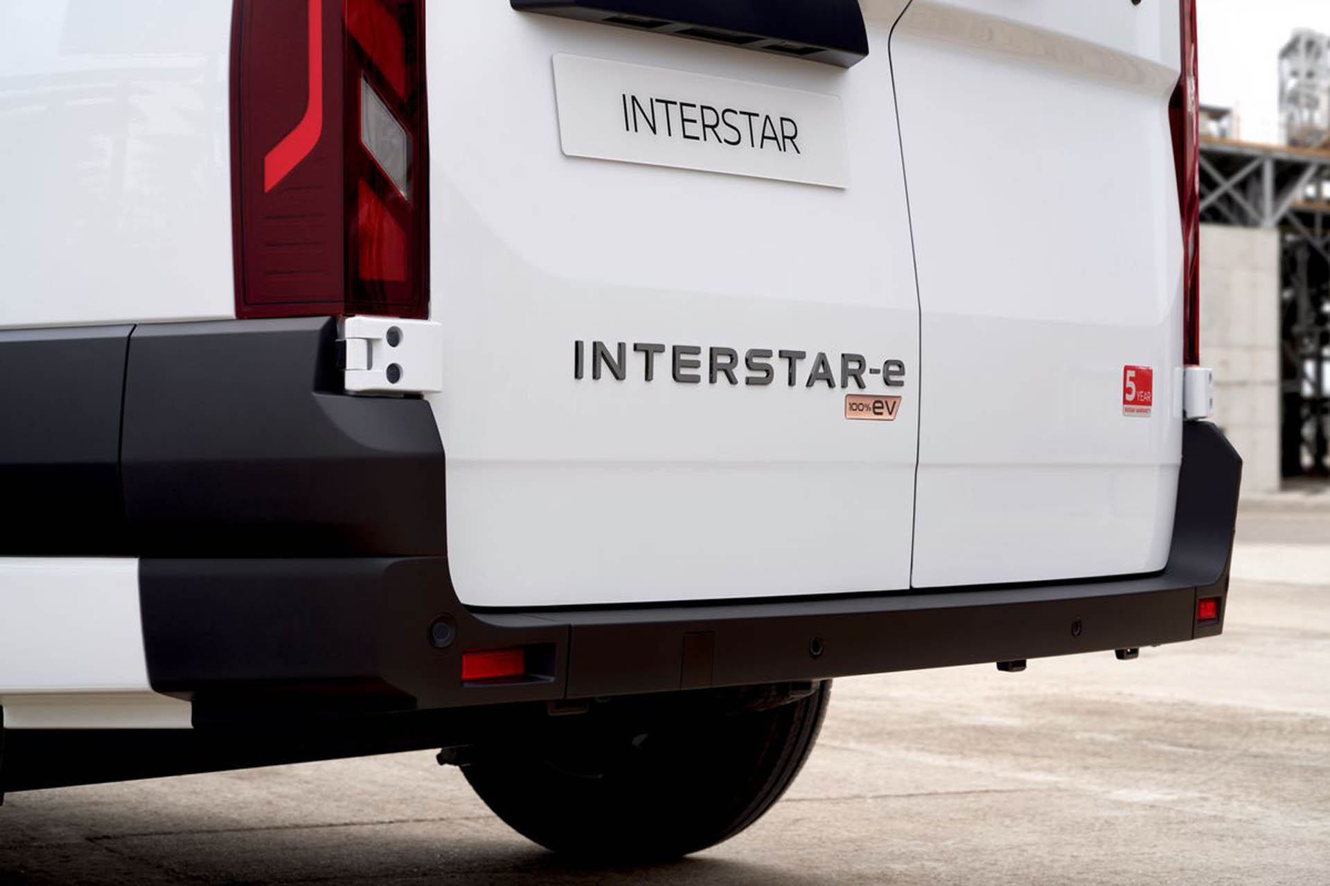 Nissan Interstar EV 37
