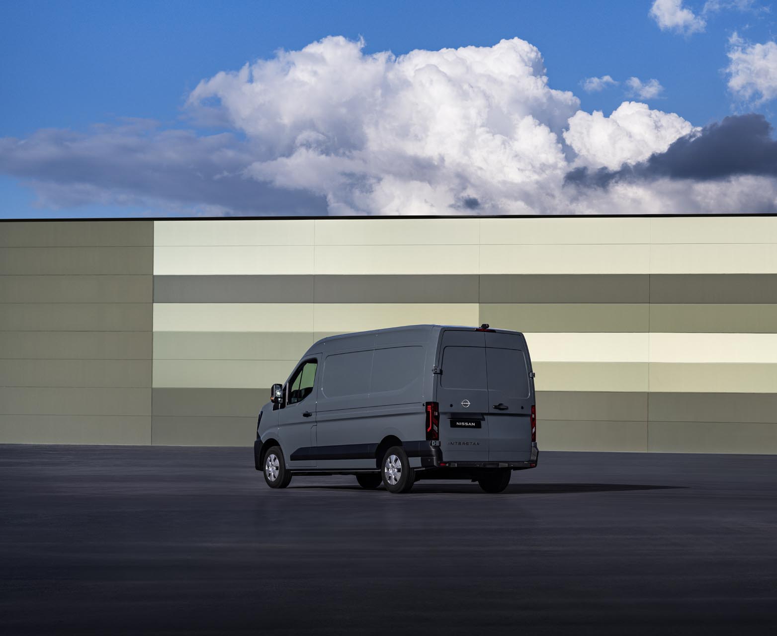 Nissan Interstar PK Final High 006.JPG
