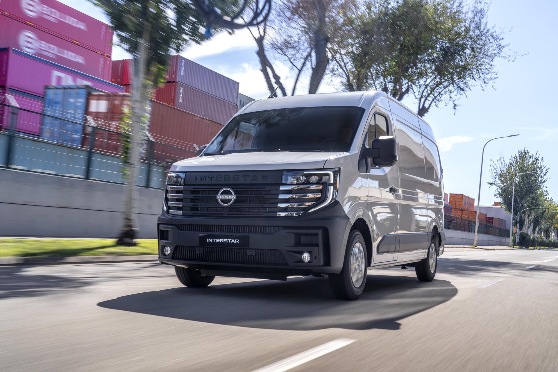 Nissan Interstar PK Final High 052.JPG