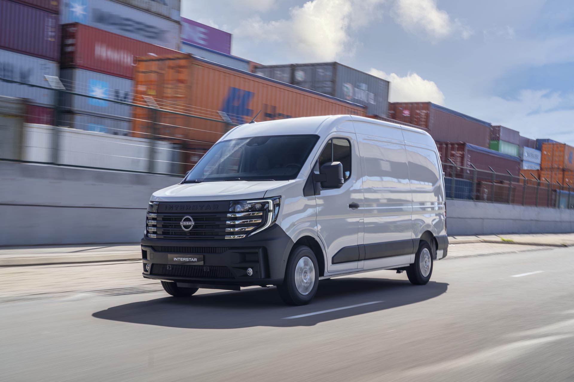 Nissan Interstar PK Final High 053.JPG