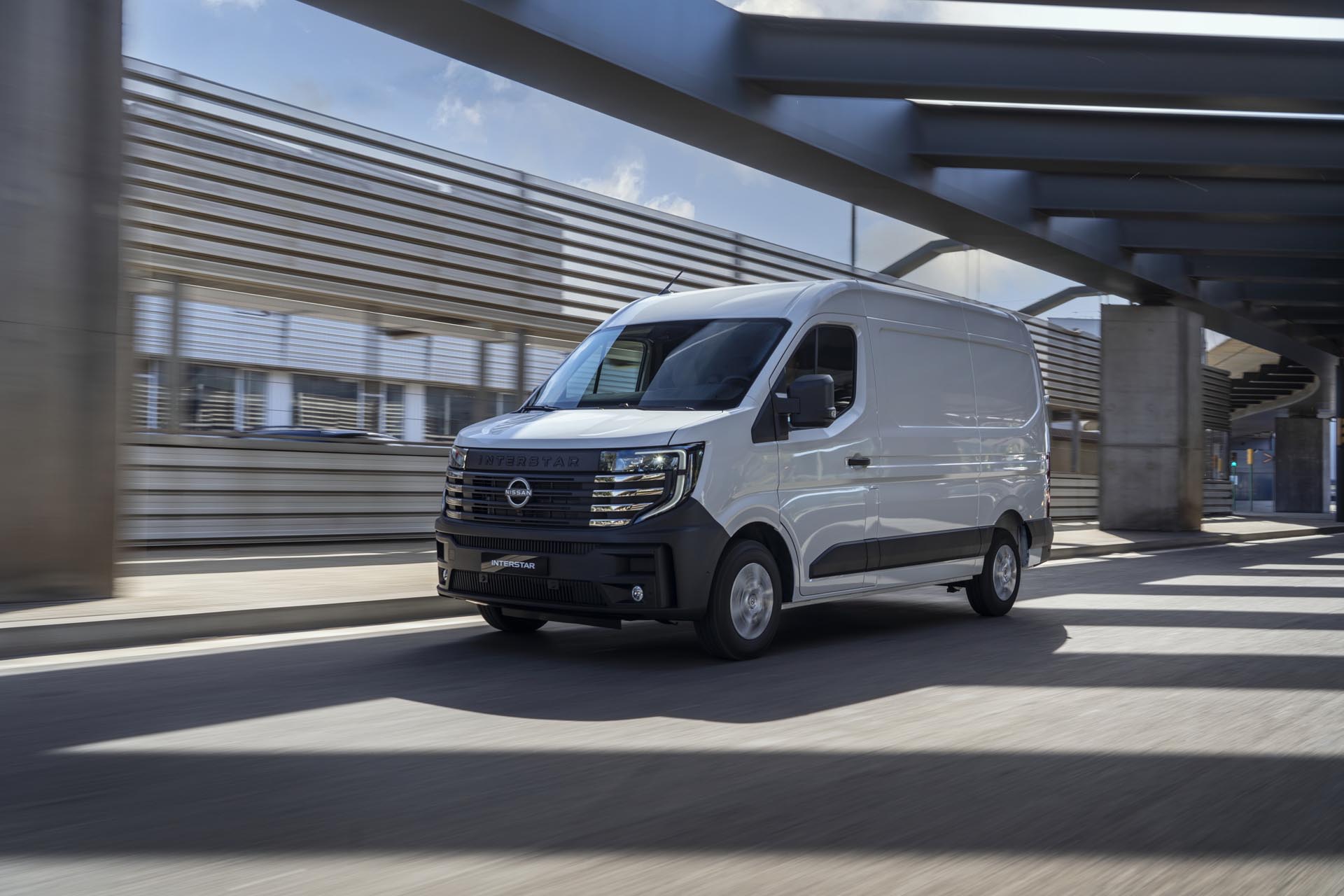 Nissan Interstar PK Final High 055.JPG