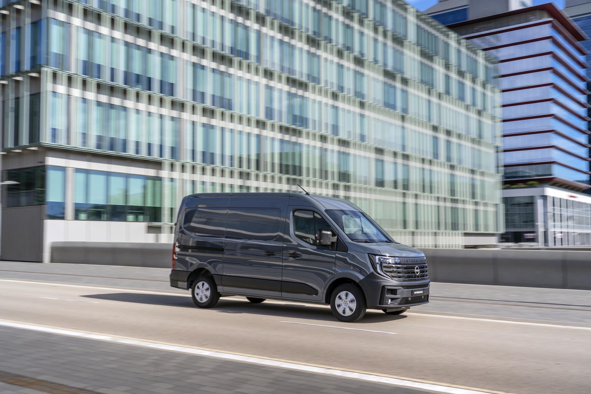 Nissan Interstar PK Final High 059.JPG