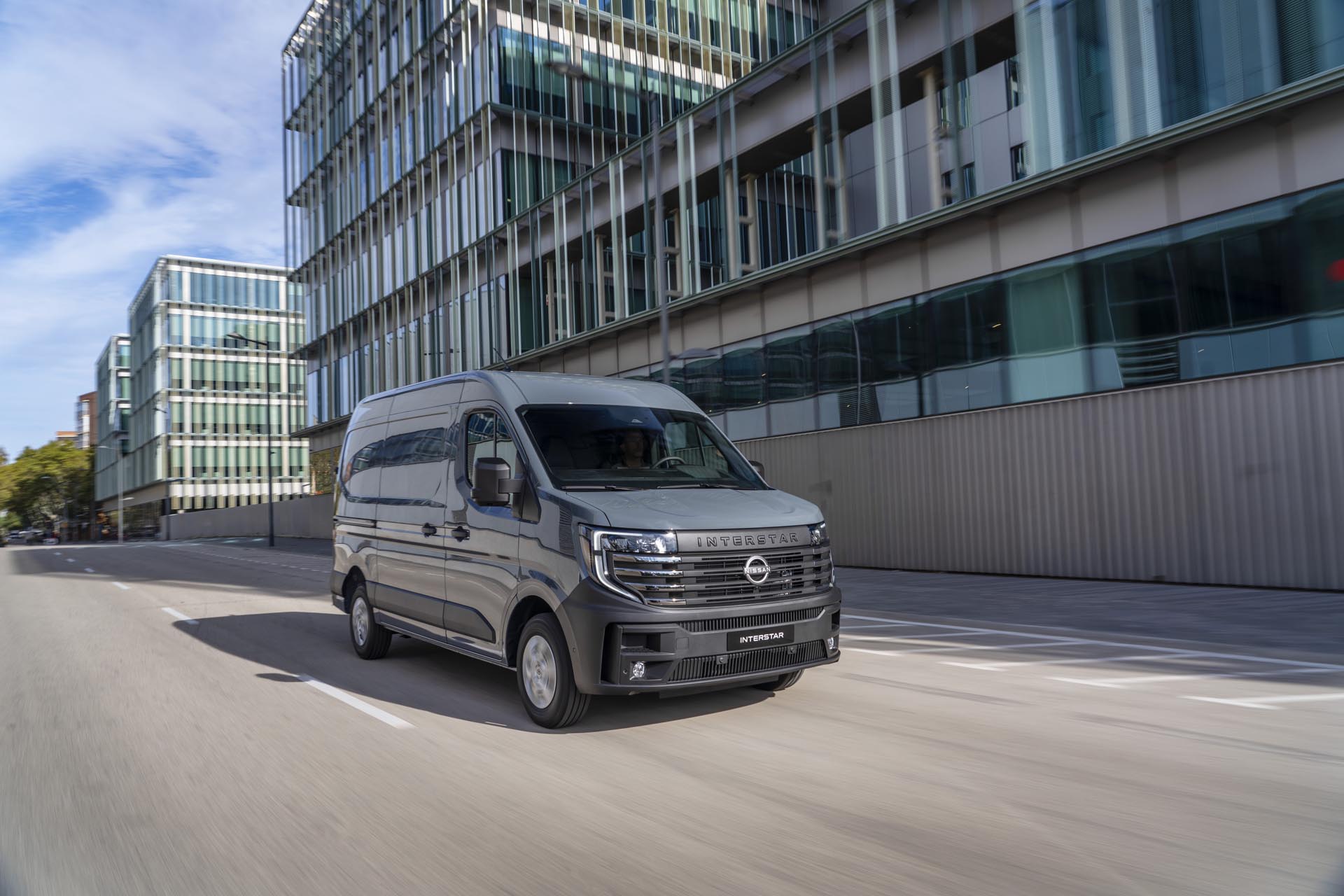 Nissan Interstar PK Final High 073.JPG
