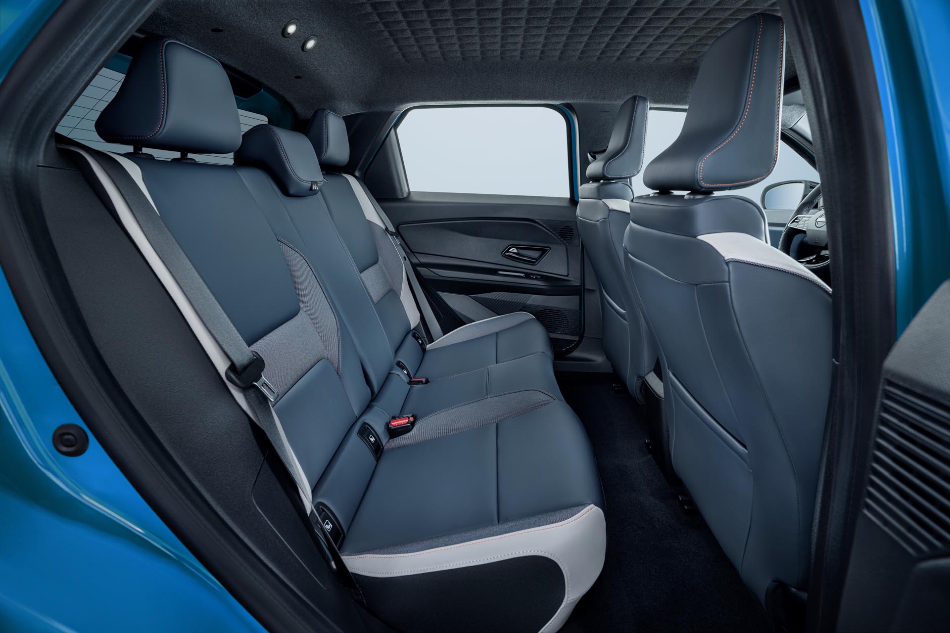 View of Micra rear passenger seats from right side door - low