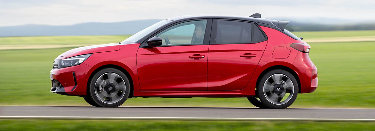 Opel Corsa Hybrid nyito