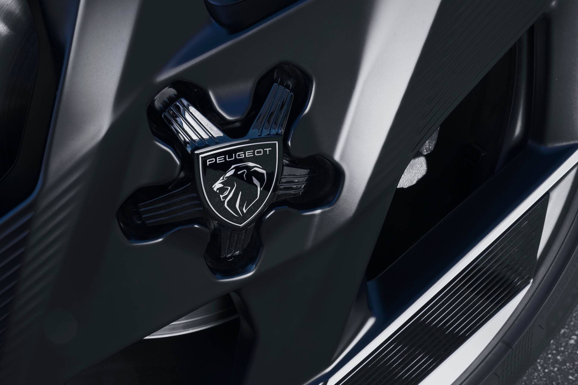 peugeot408phev-2023h