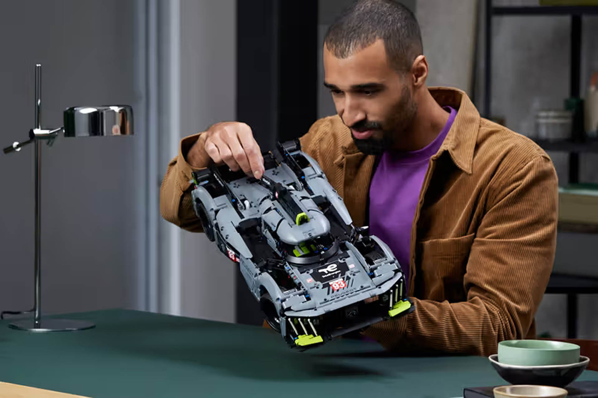 LEGO-Technic-PEUGEOT-9X8 11