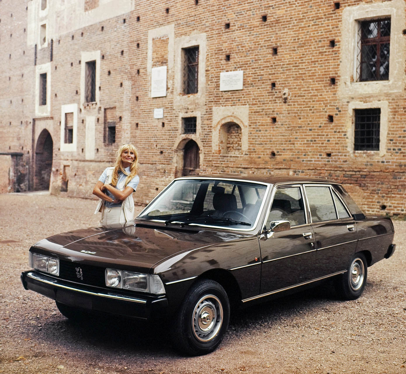 peugeot604