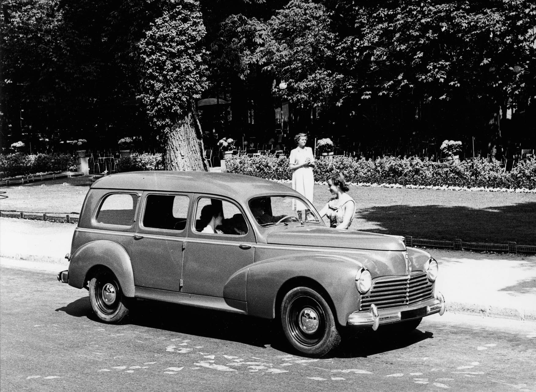 peugeot 203FAMILLIALE 1950A1954