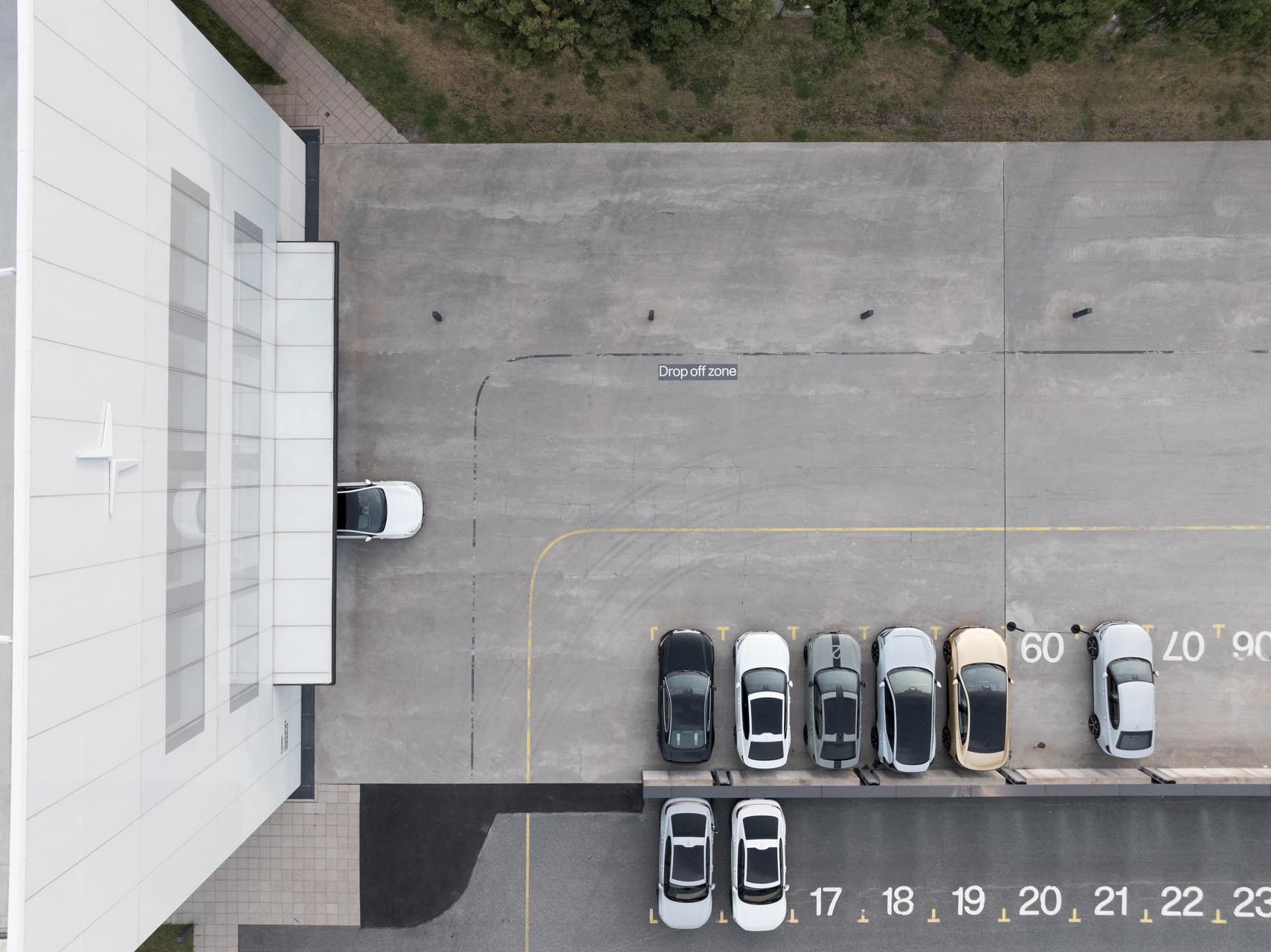 Polestar 4 SUV coup4