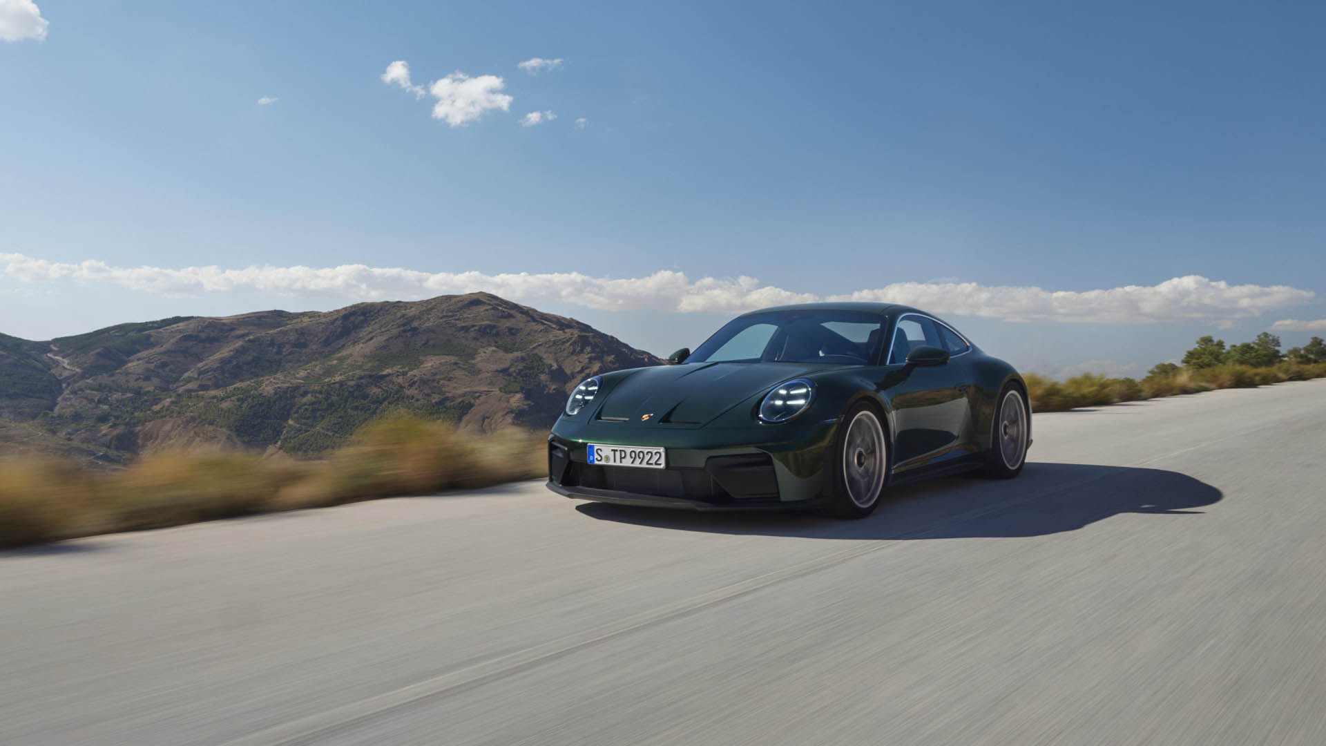 Porsche 911 GT3 Touring PAckage 01