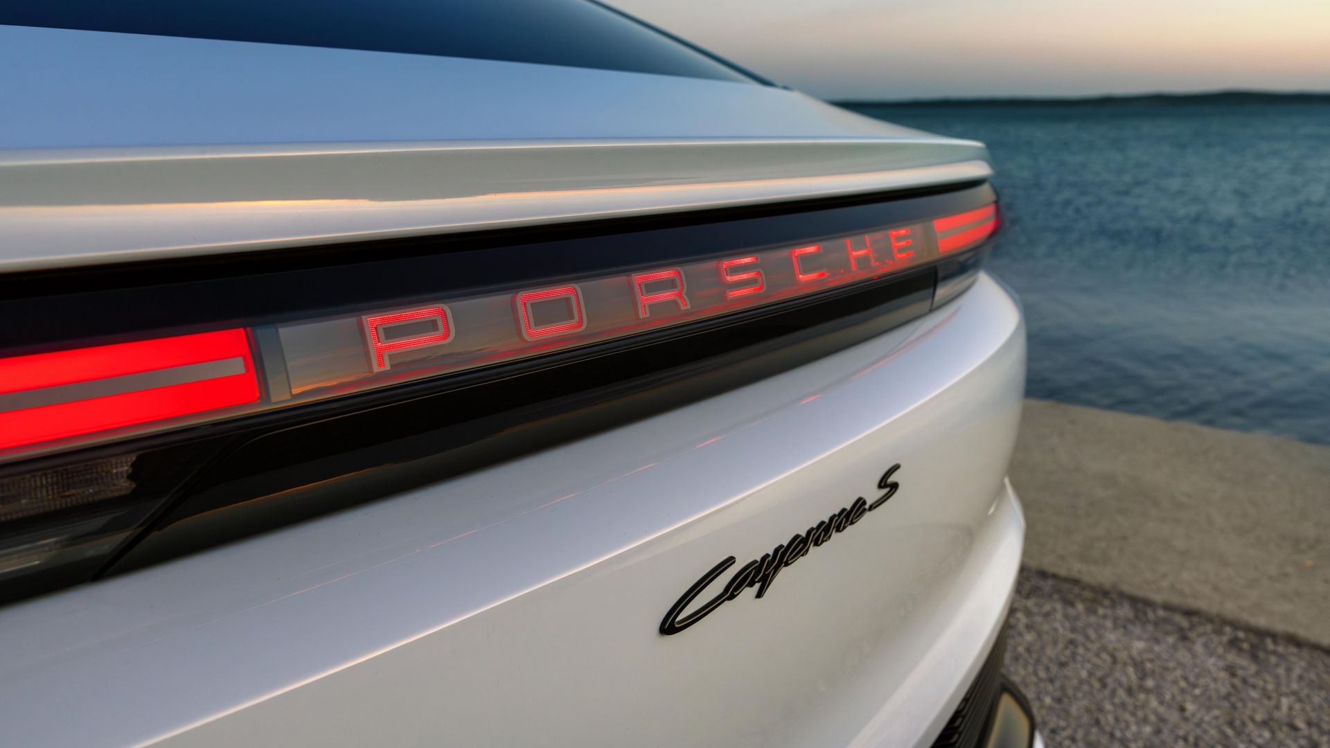 porsche cayenne electric 2026 04