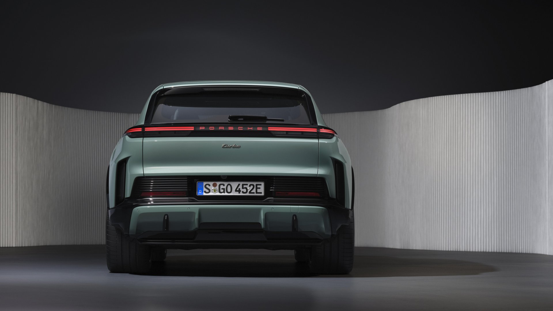 porsche cayenne electric 26