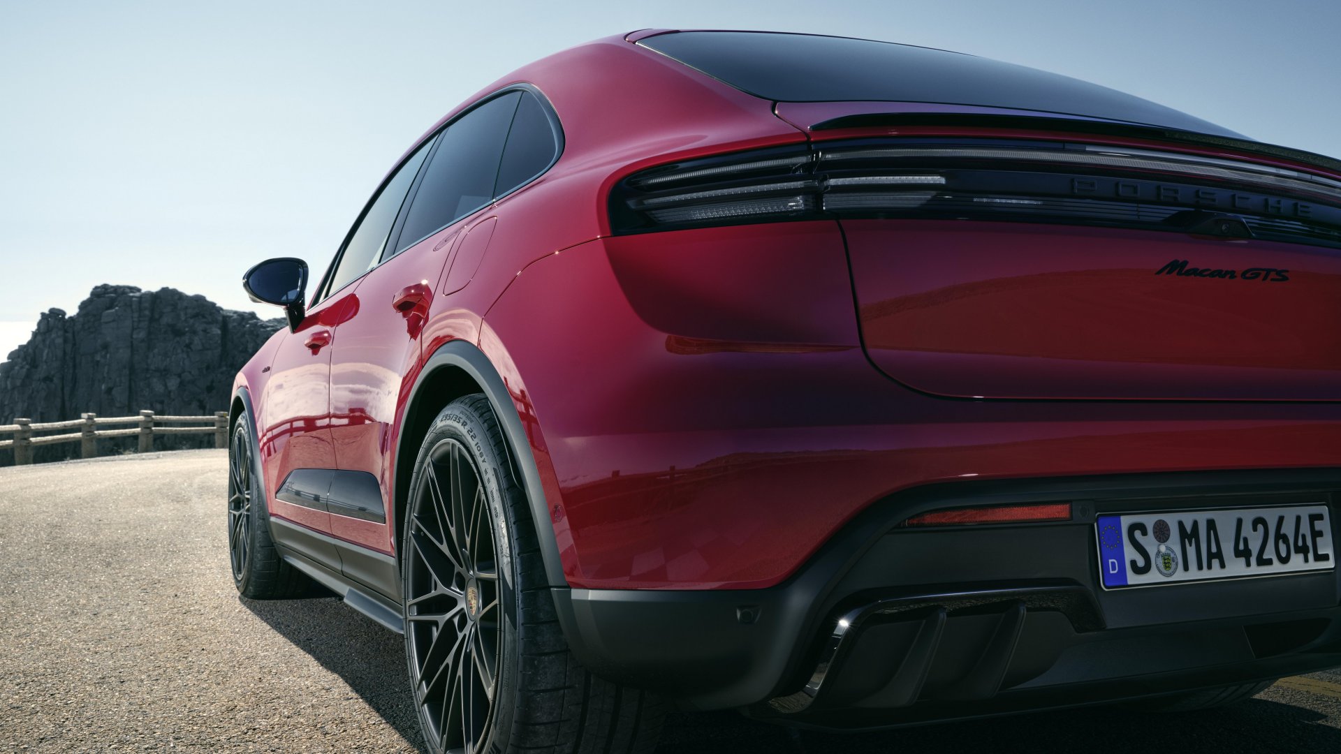 porsche macan gts full electric 12