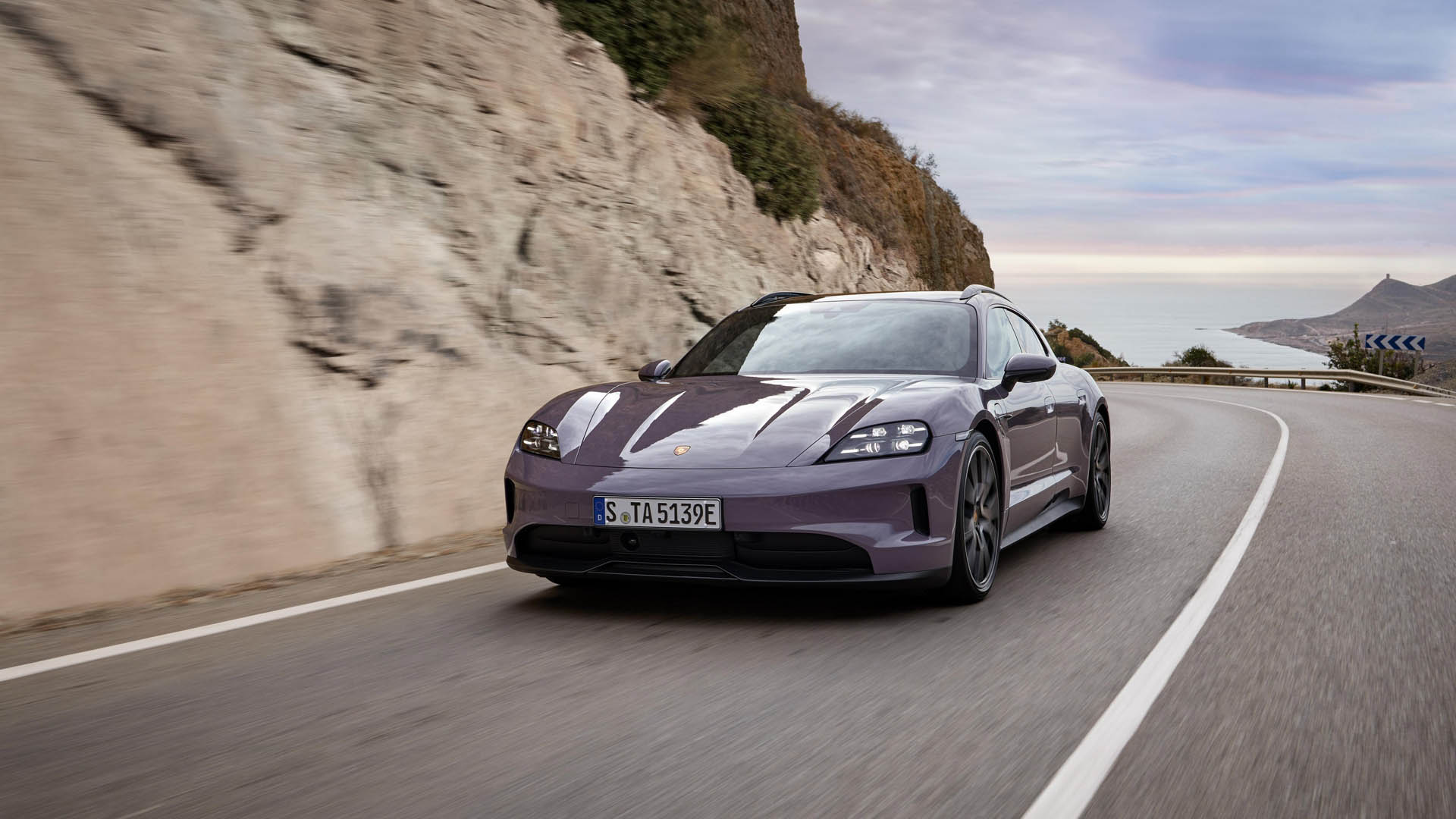 Porsche Taycan 2024 18