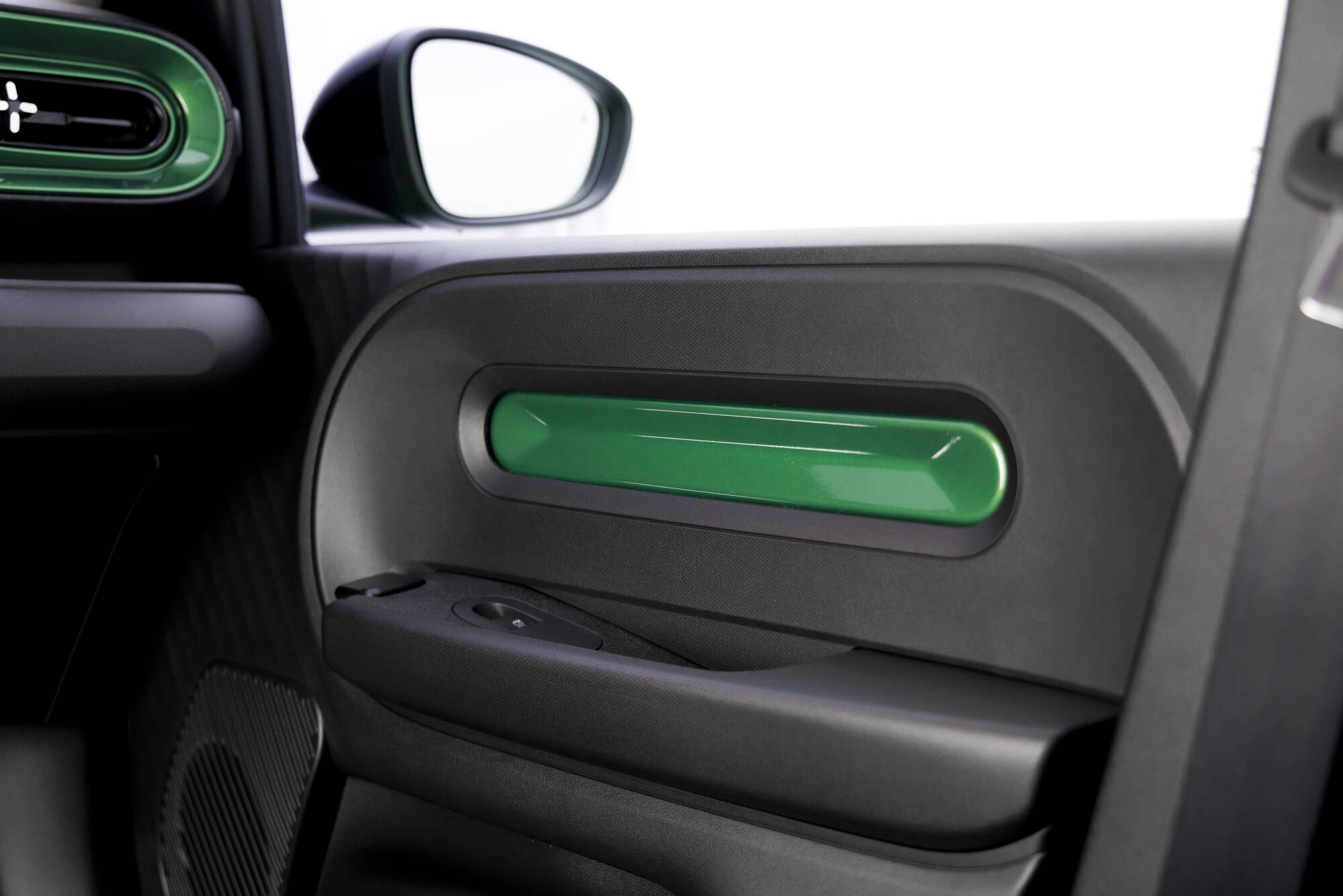 Renault Twingo E-Tech electric - Absolute Green 24