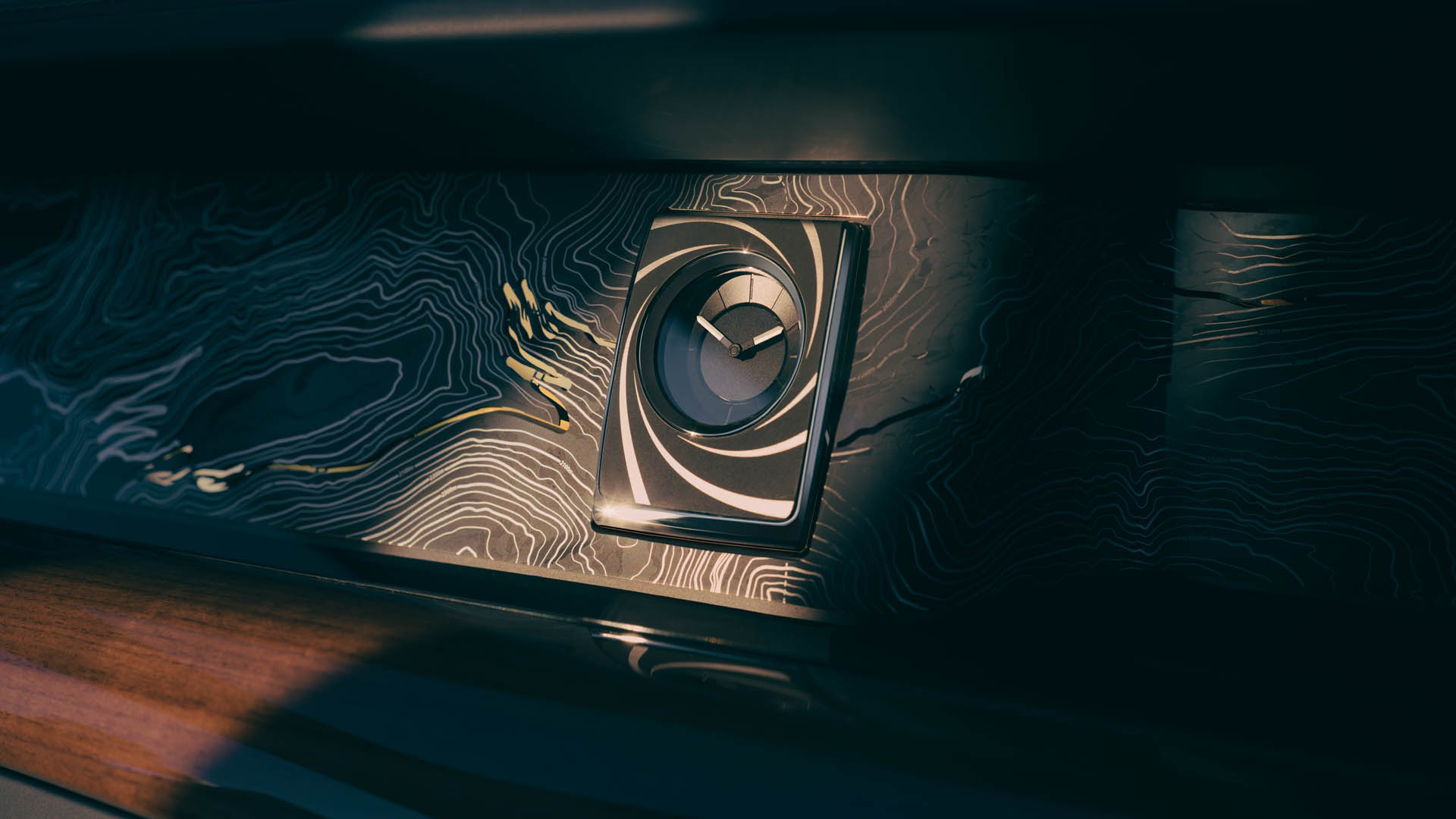 rolls-royce phantom goldfinger 09