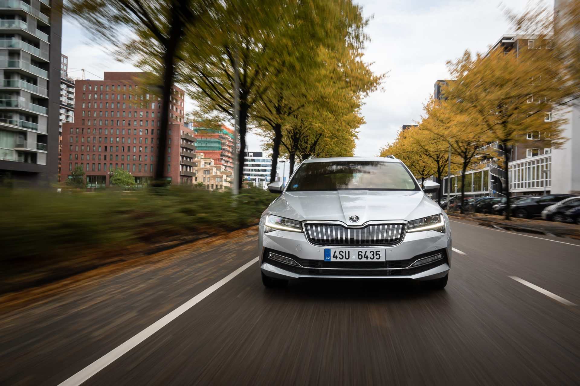 skoda superb 2019 02