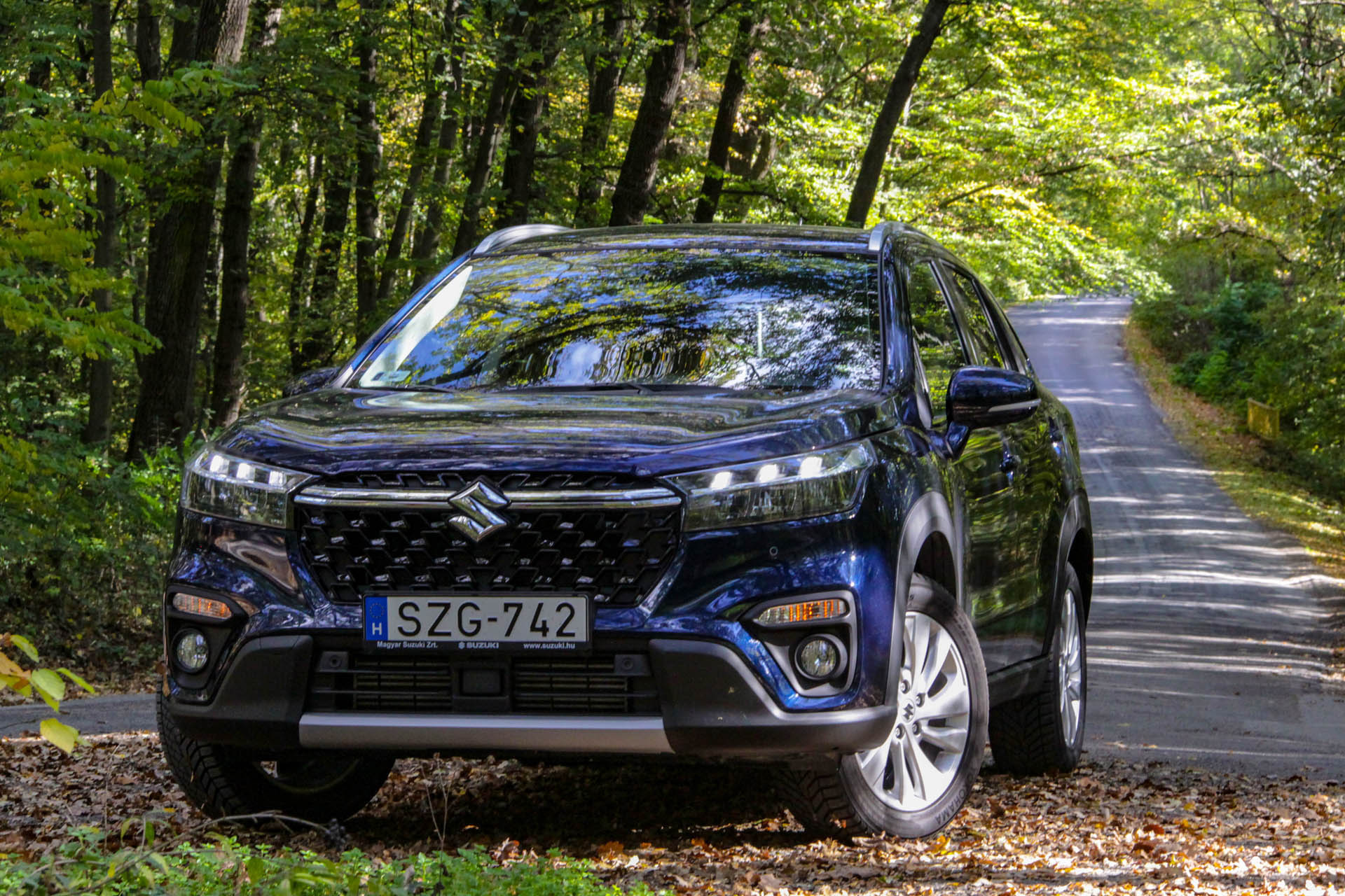 suzukisxscrossmhev2022