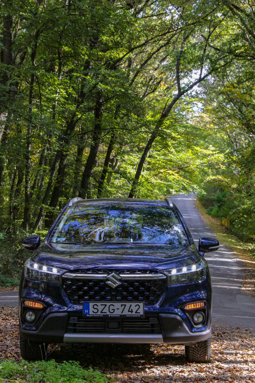 suzukisxscrossmhev2022cs