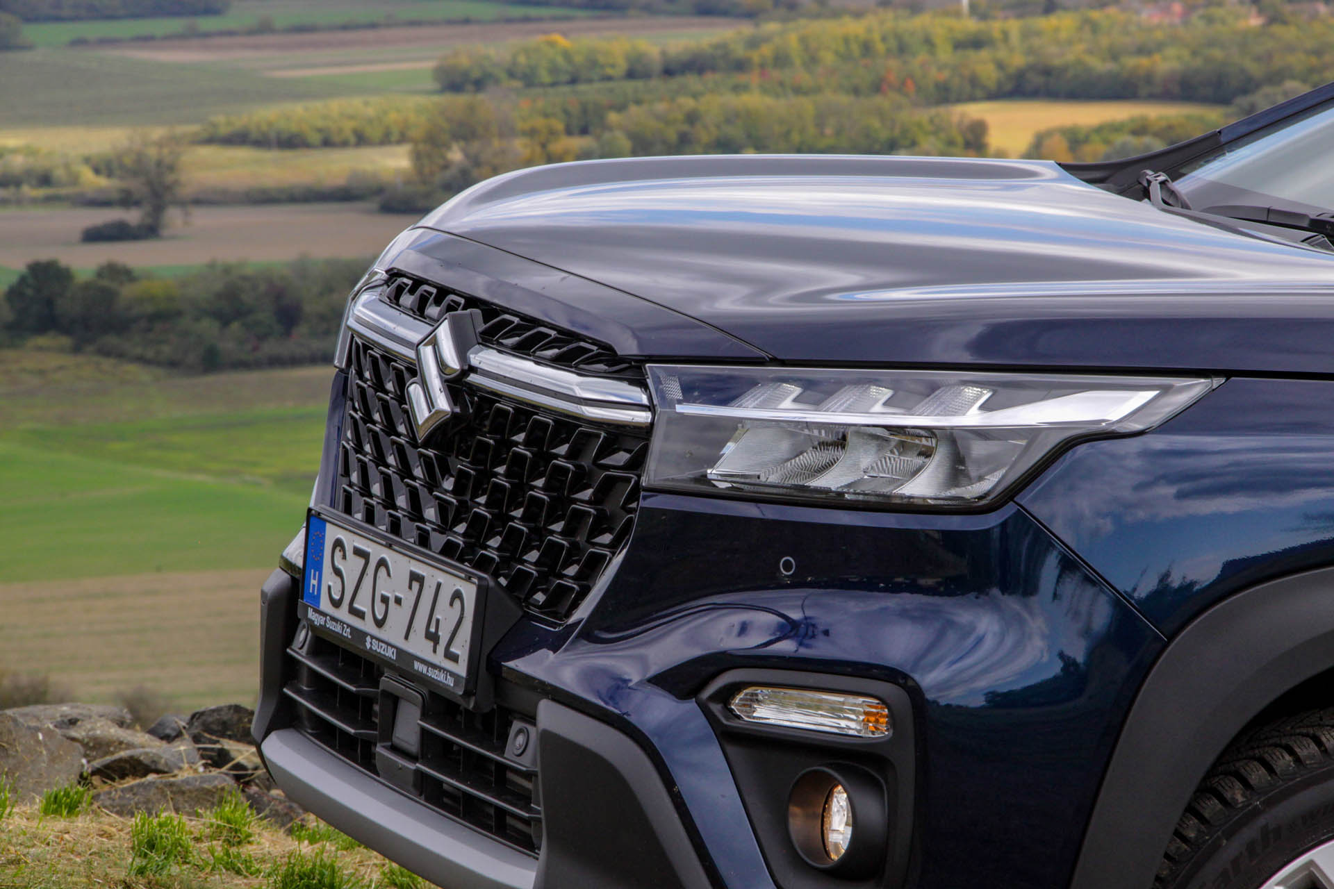 suzukisxscrossmhev2022gy01