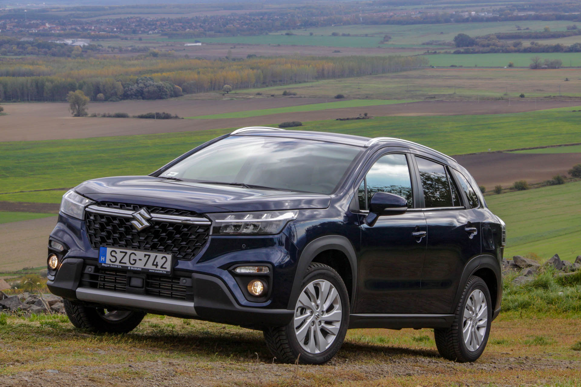 suzukisxscrossmhev2022k