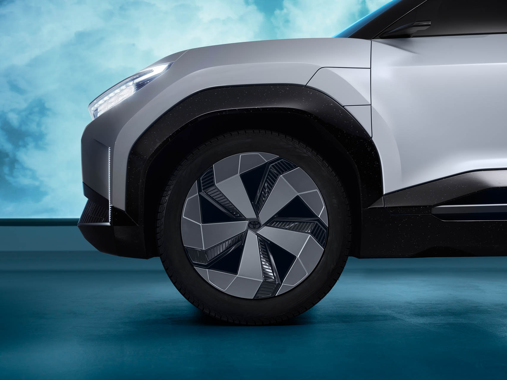 Toyota Urban SUV Concept 03