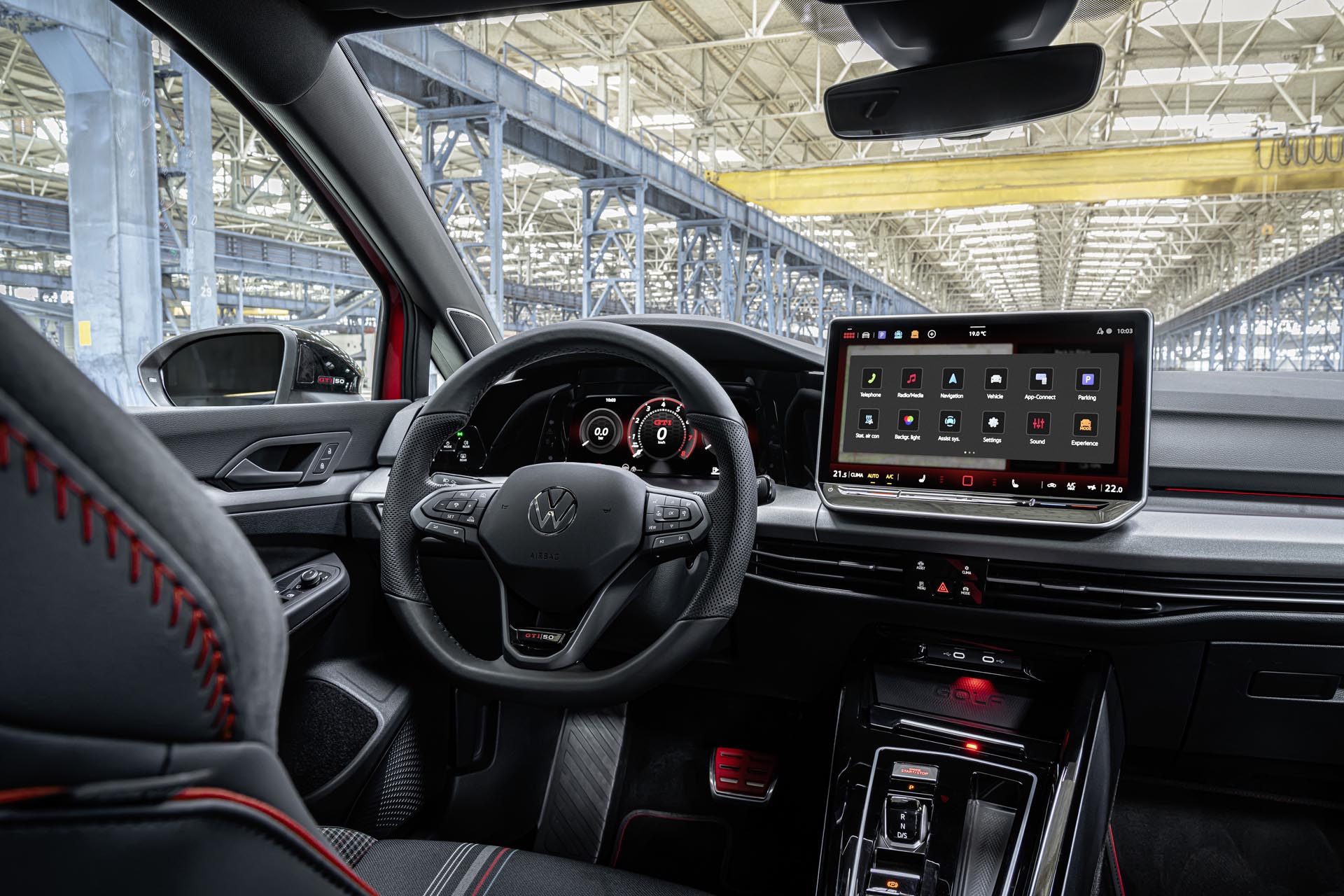 Volkswagen Golf GTI 50 EDITION12