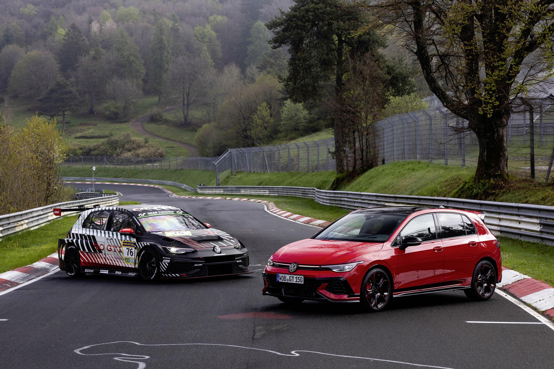 Volkswagen Golf GTI 50 EDITION15