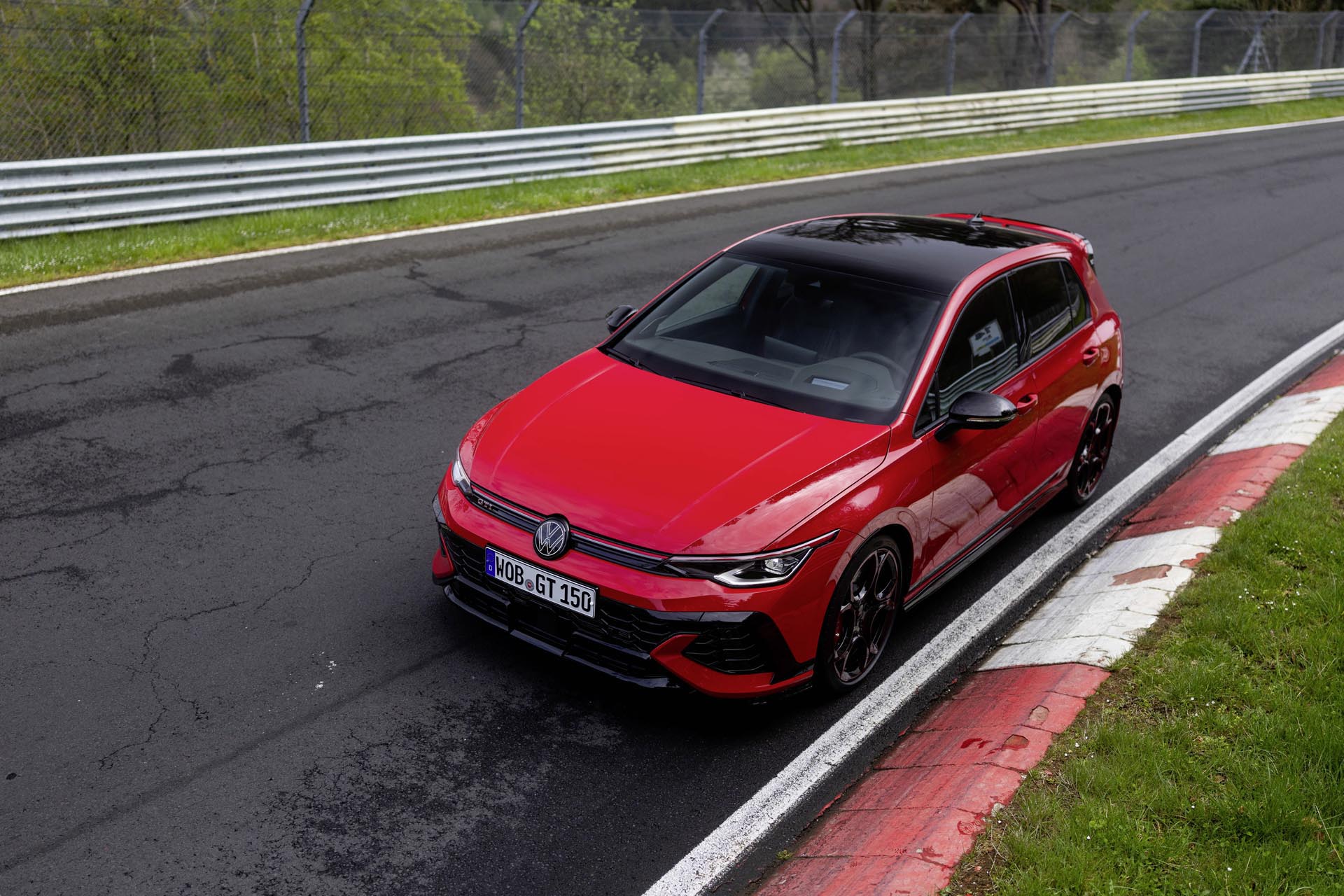 Volkswagen Golf GTI 50 EDITION38