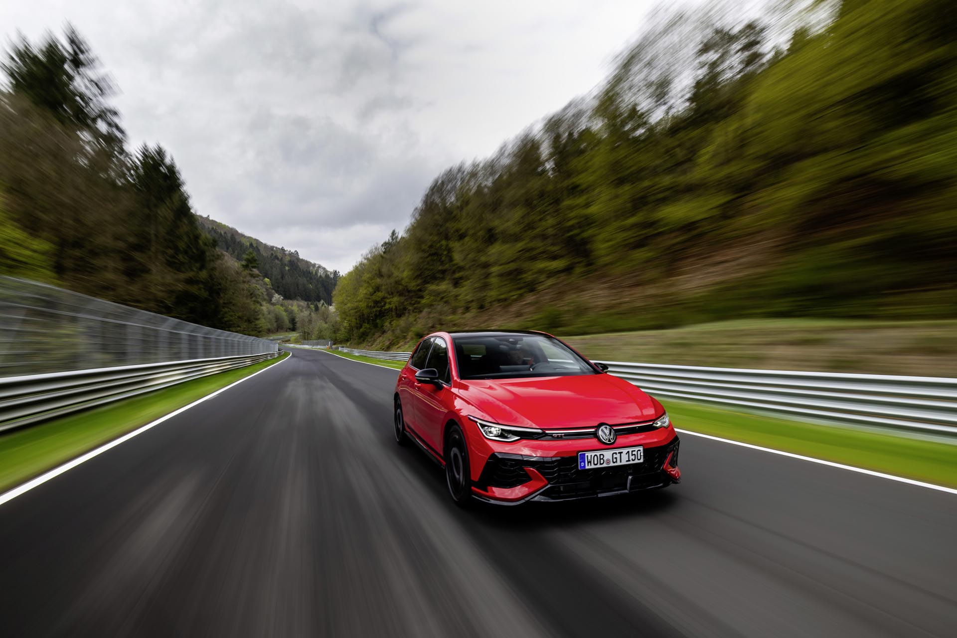 Volkswagen Golf GTI 50 EDITION47