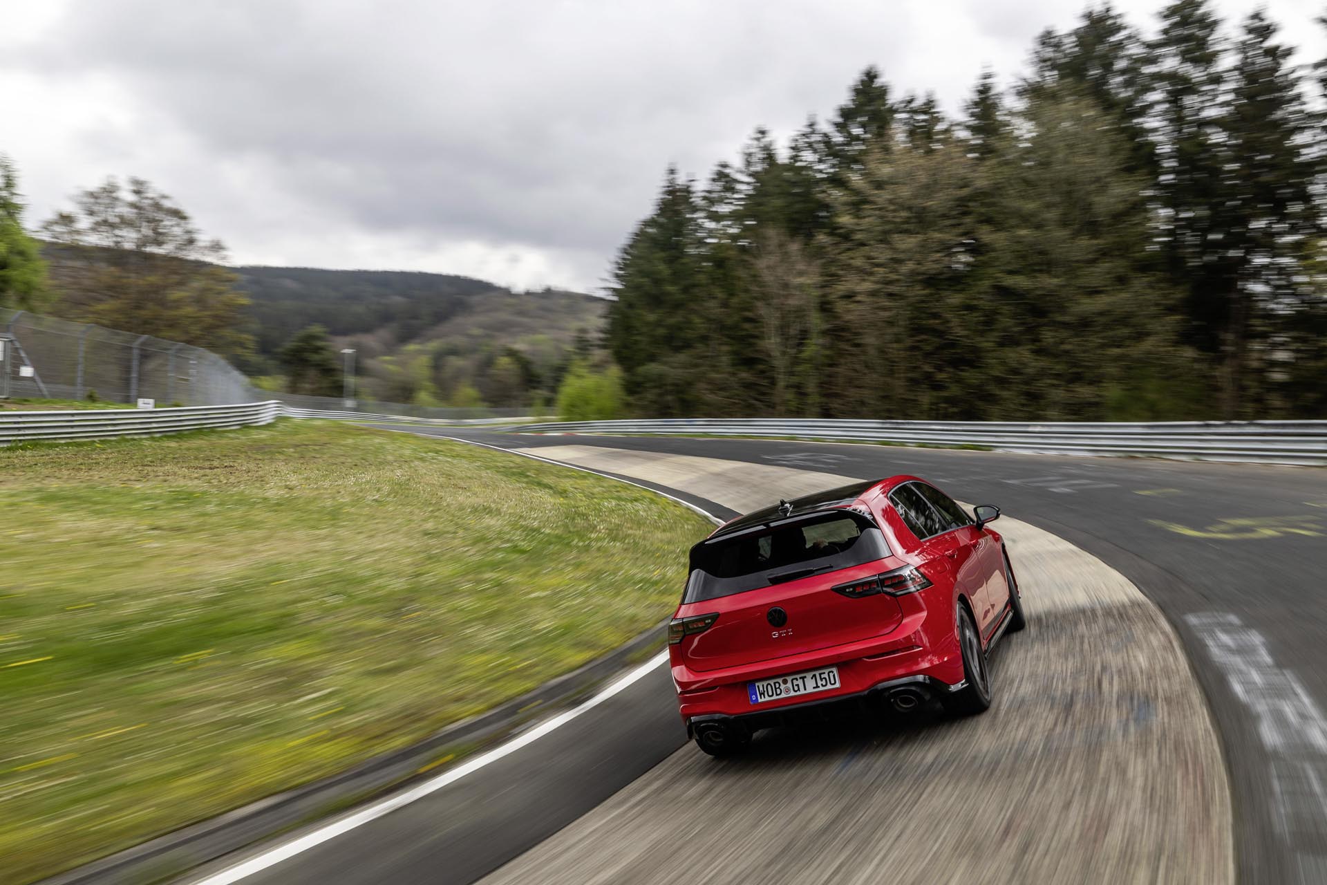 Volkswagen Golf GTI 50 EDITION48