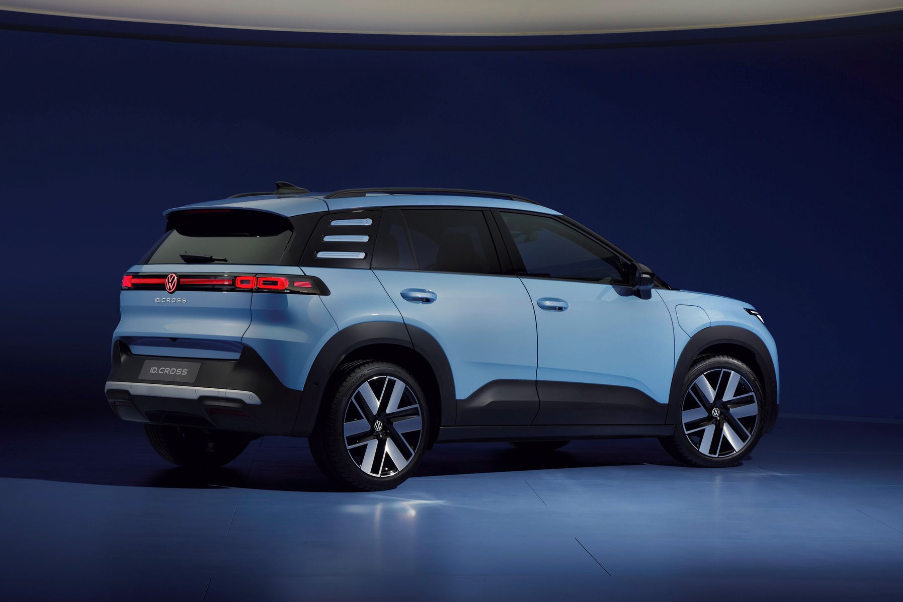 volkswagen id cross 02