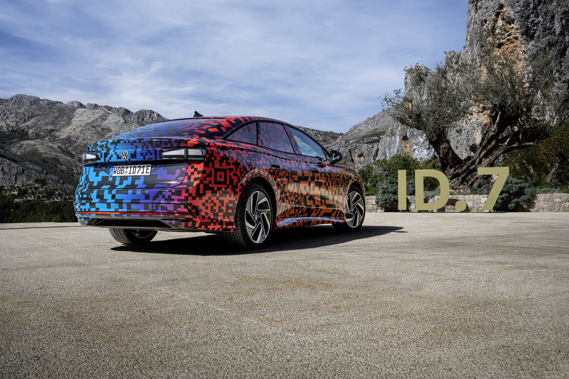 volkswagenid7camouflage58