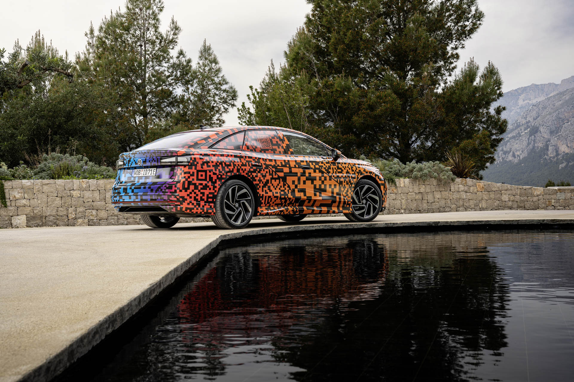 volkswagenid7camouflage61