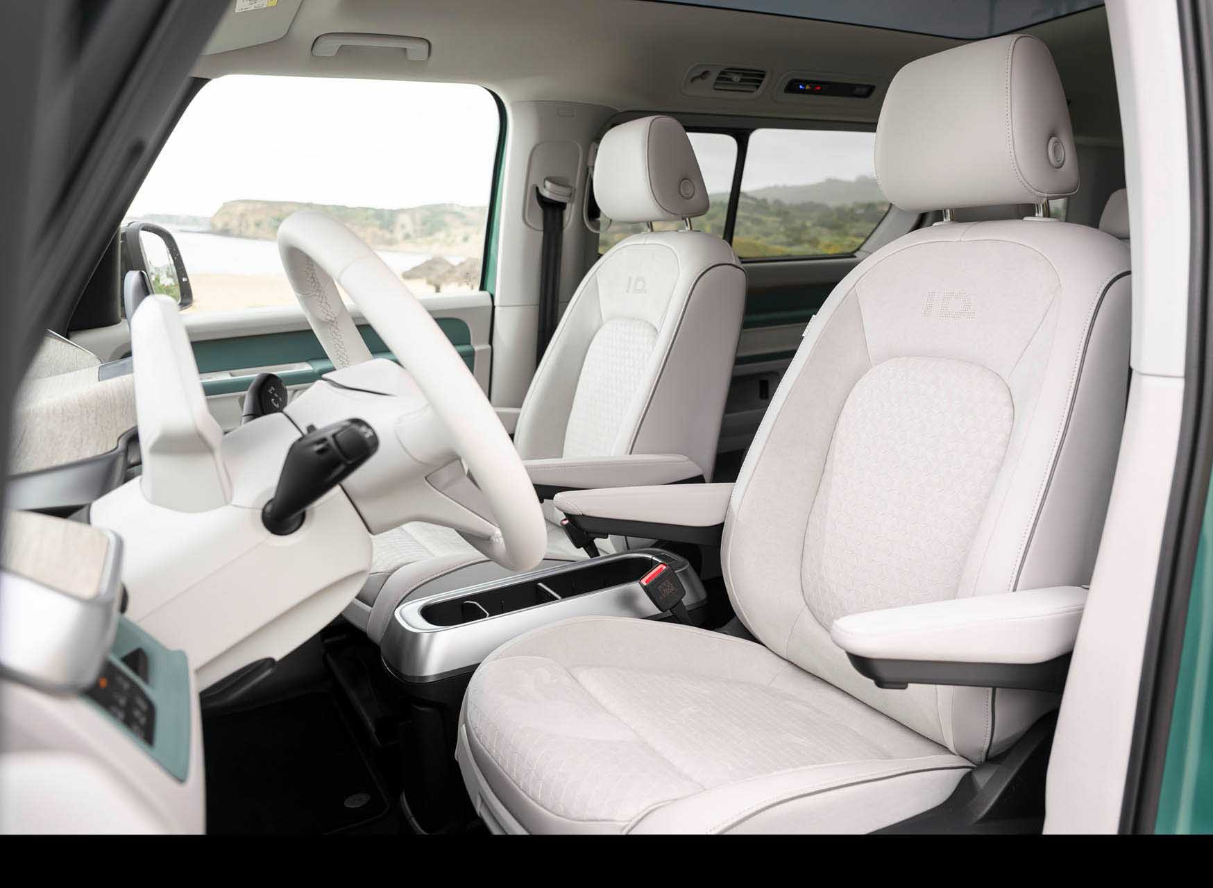 Volkswagen IDBuzz three-row 64