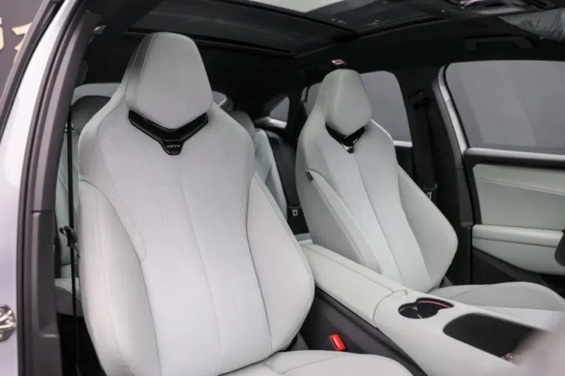 volkswagen id unyx 07 03