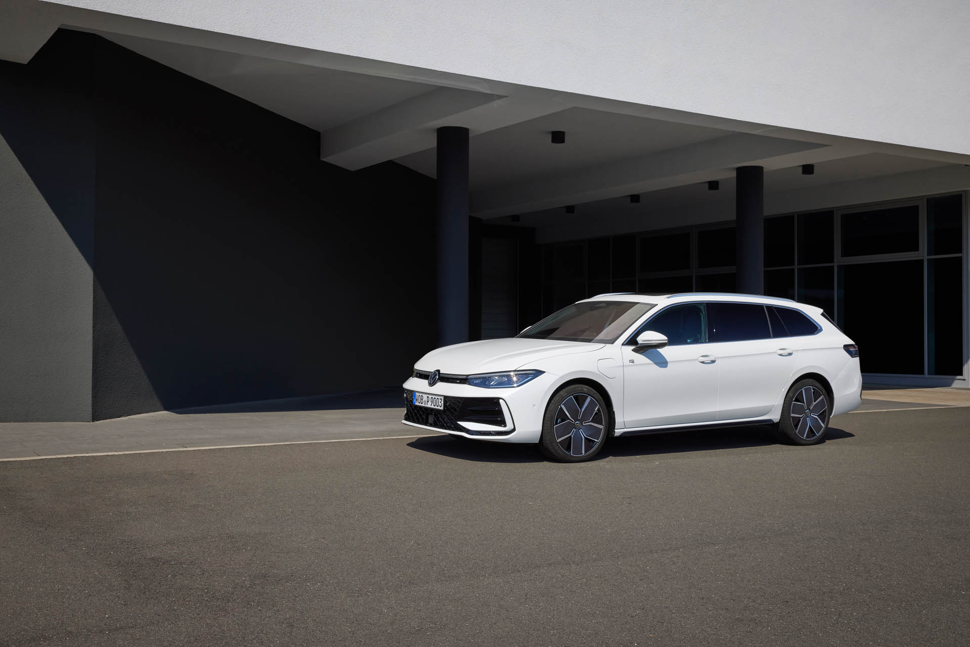 Volkswagen Passat Variant 2023 18