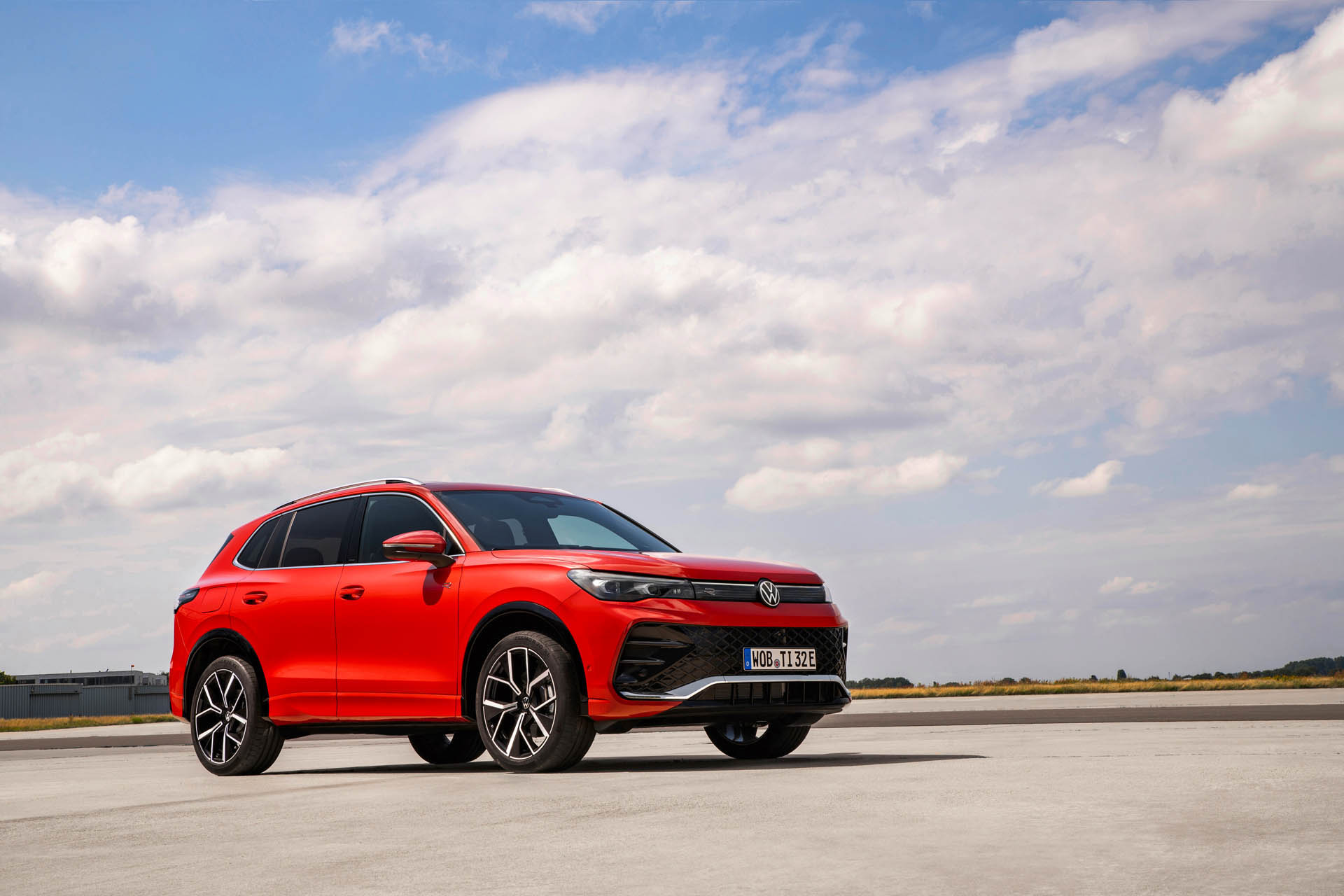 Volkswagen Tiguan R 2023 09