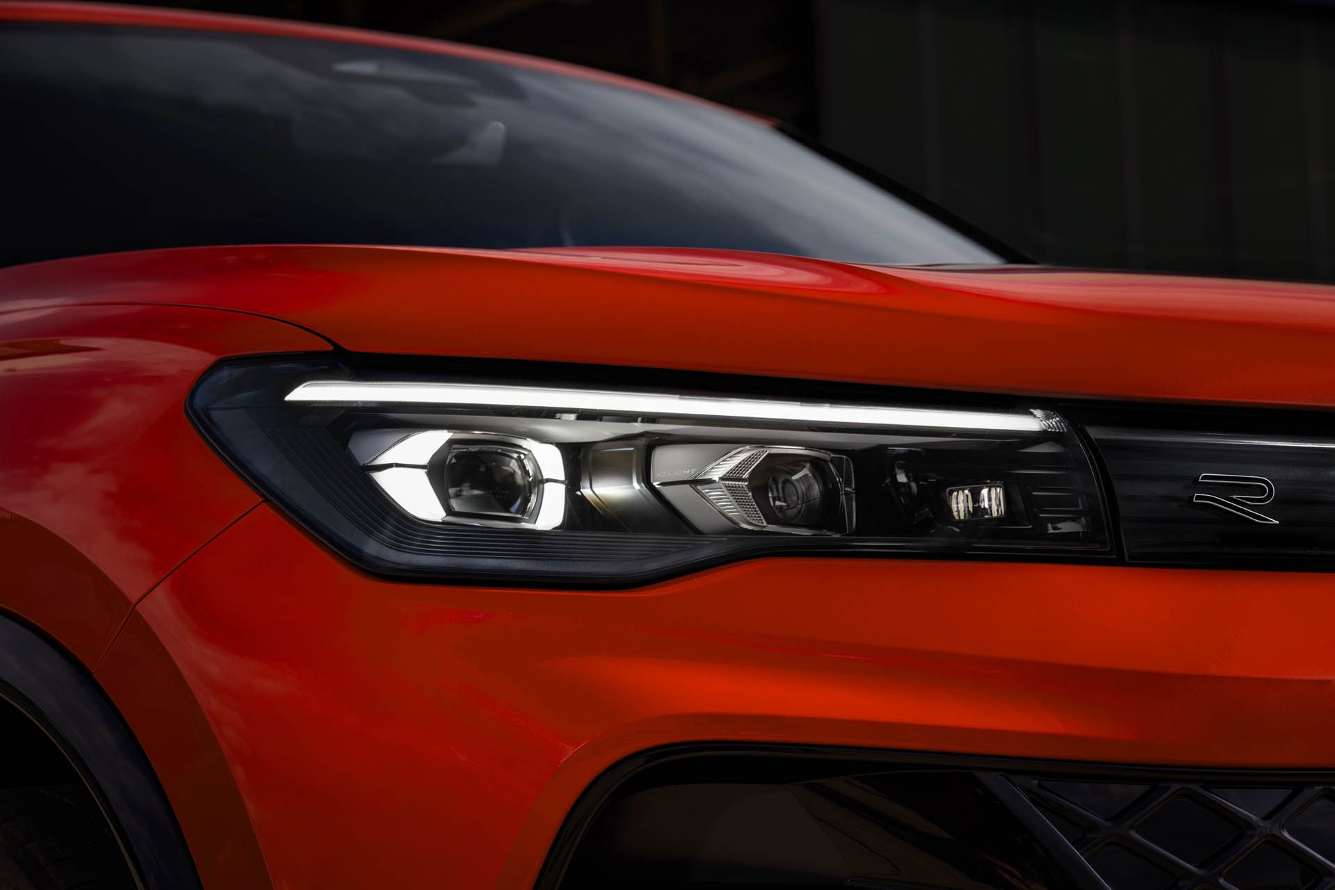 Volkswagen Tiguan R 2023 24