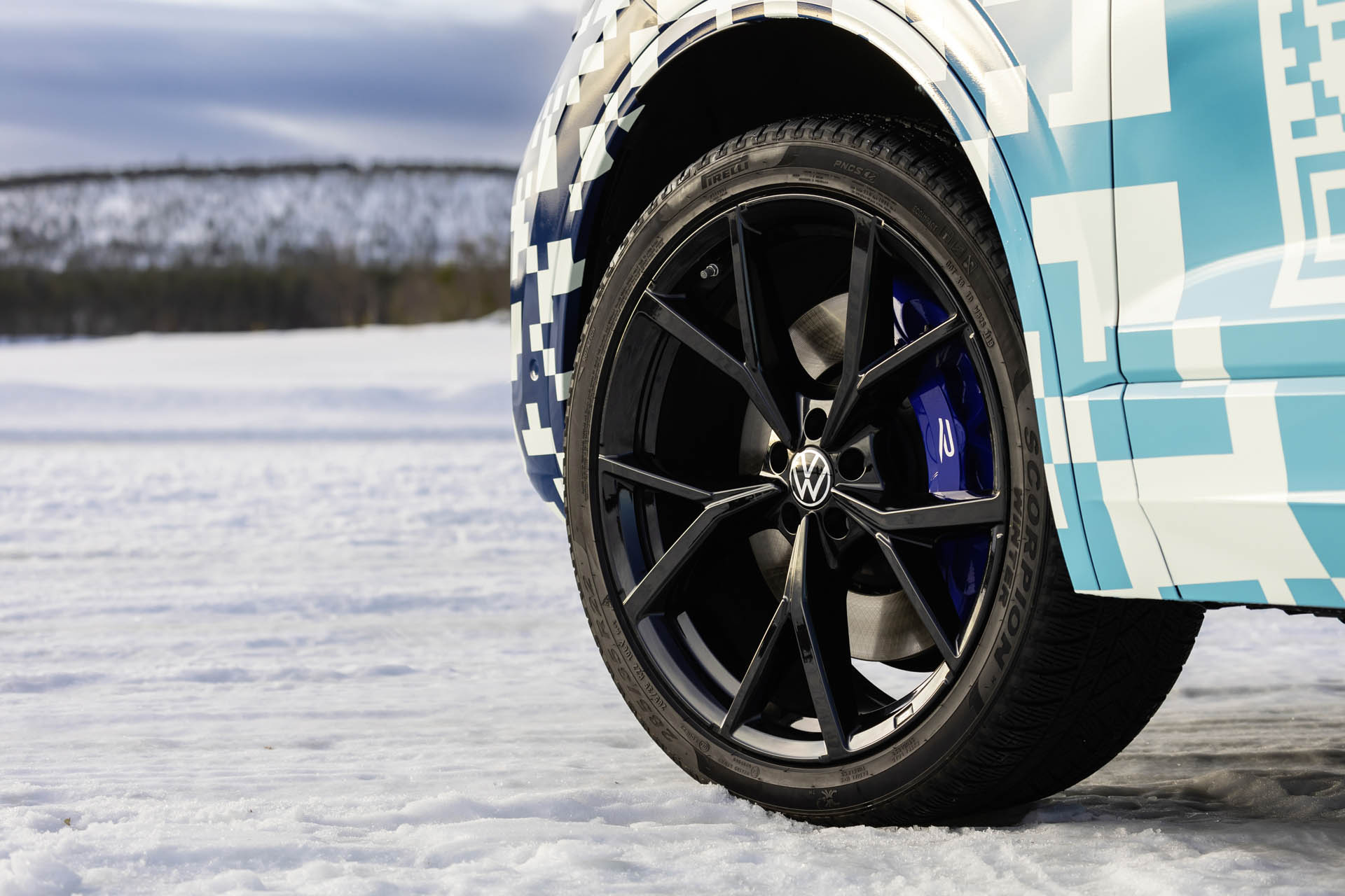 volkswagentouareg2023wintertest18