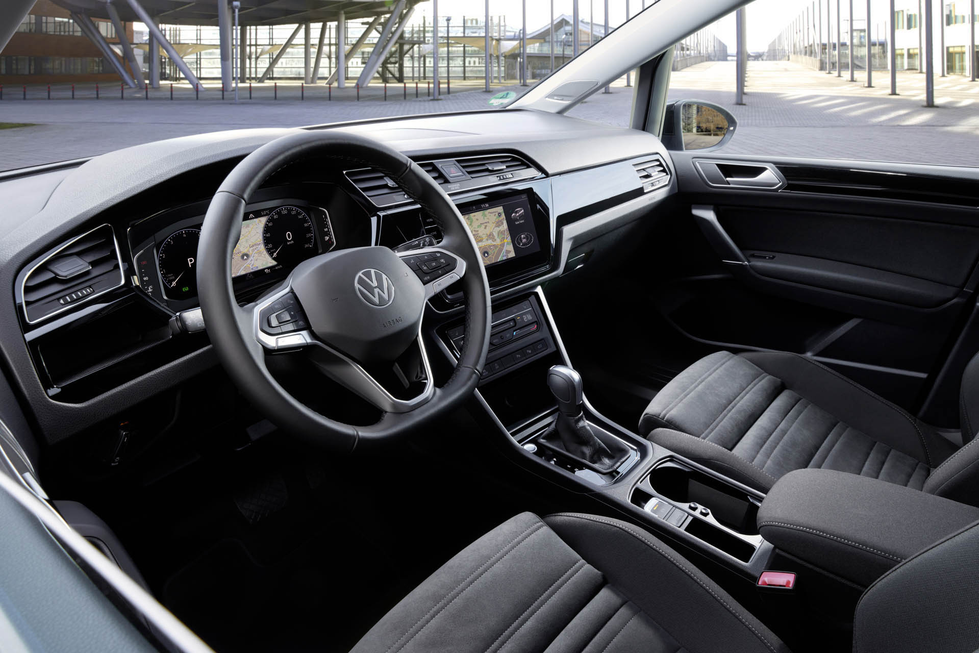Volkswagen Touran - 20 eves 32