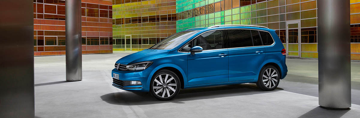 Volkswagen Touran - 20 eves nyito