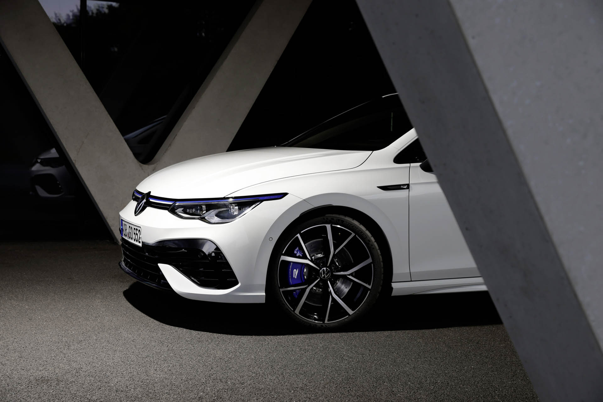 volkswagengolfr04