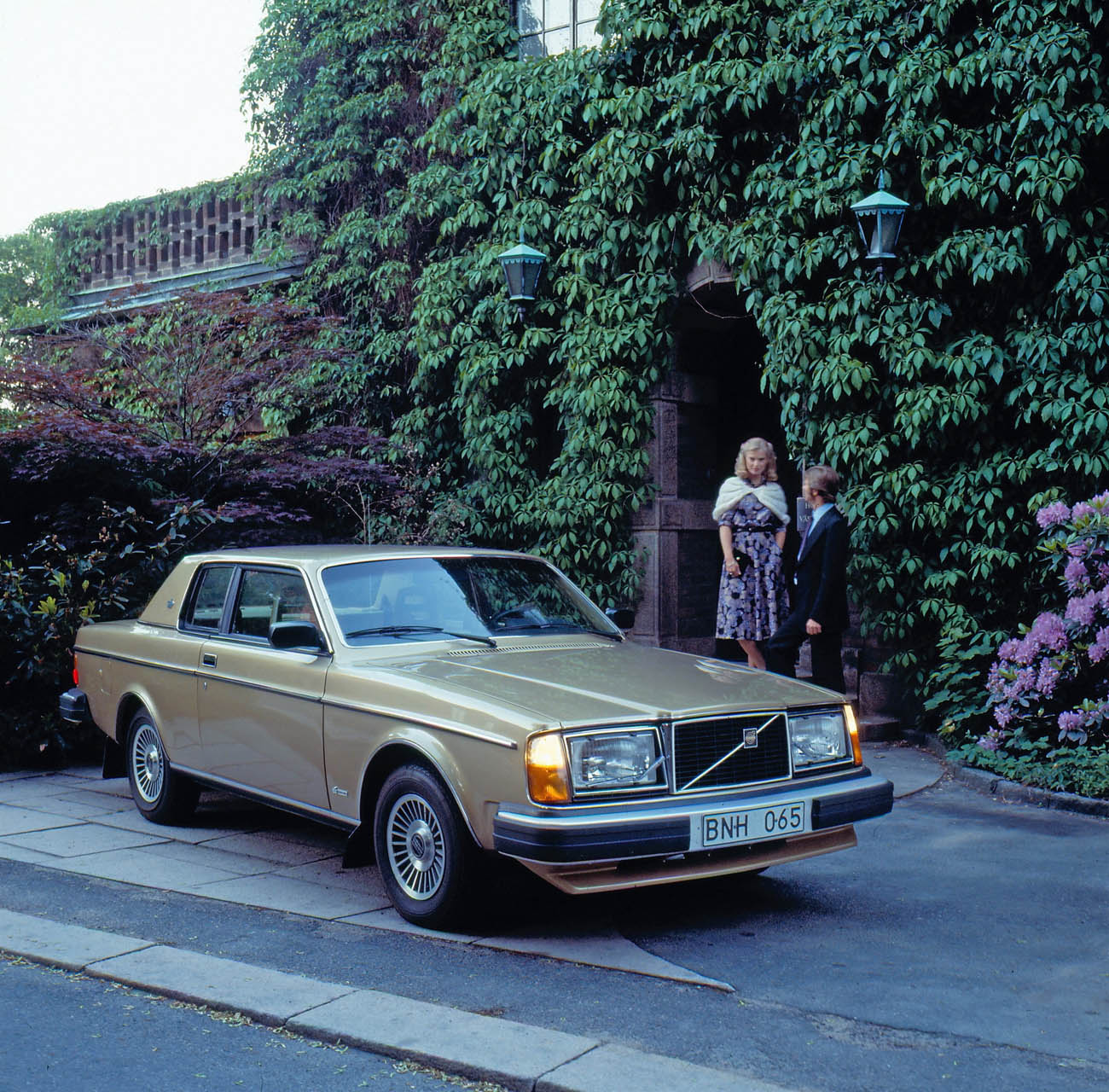 206104 Volvo 262 C