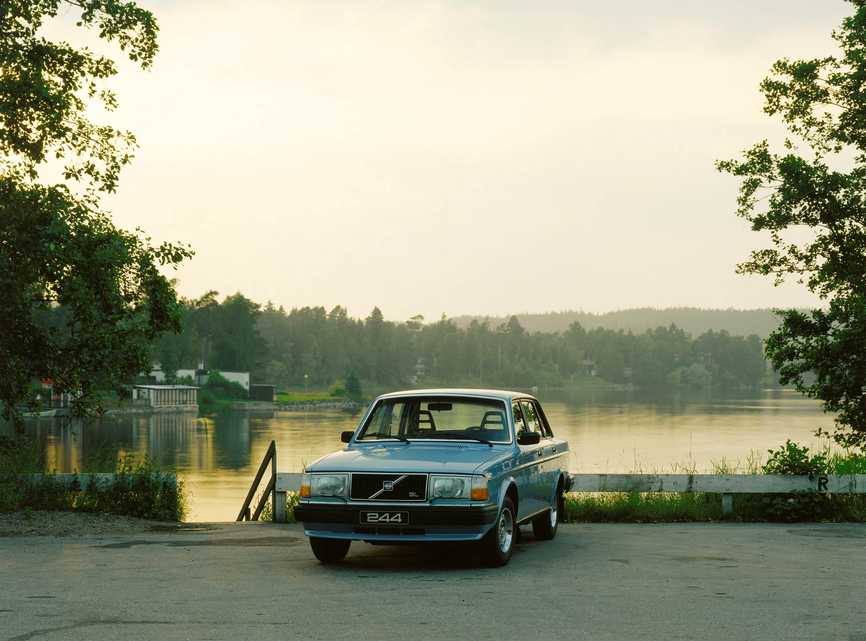 6097 Volvo 244 GL
