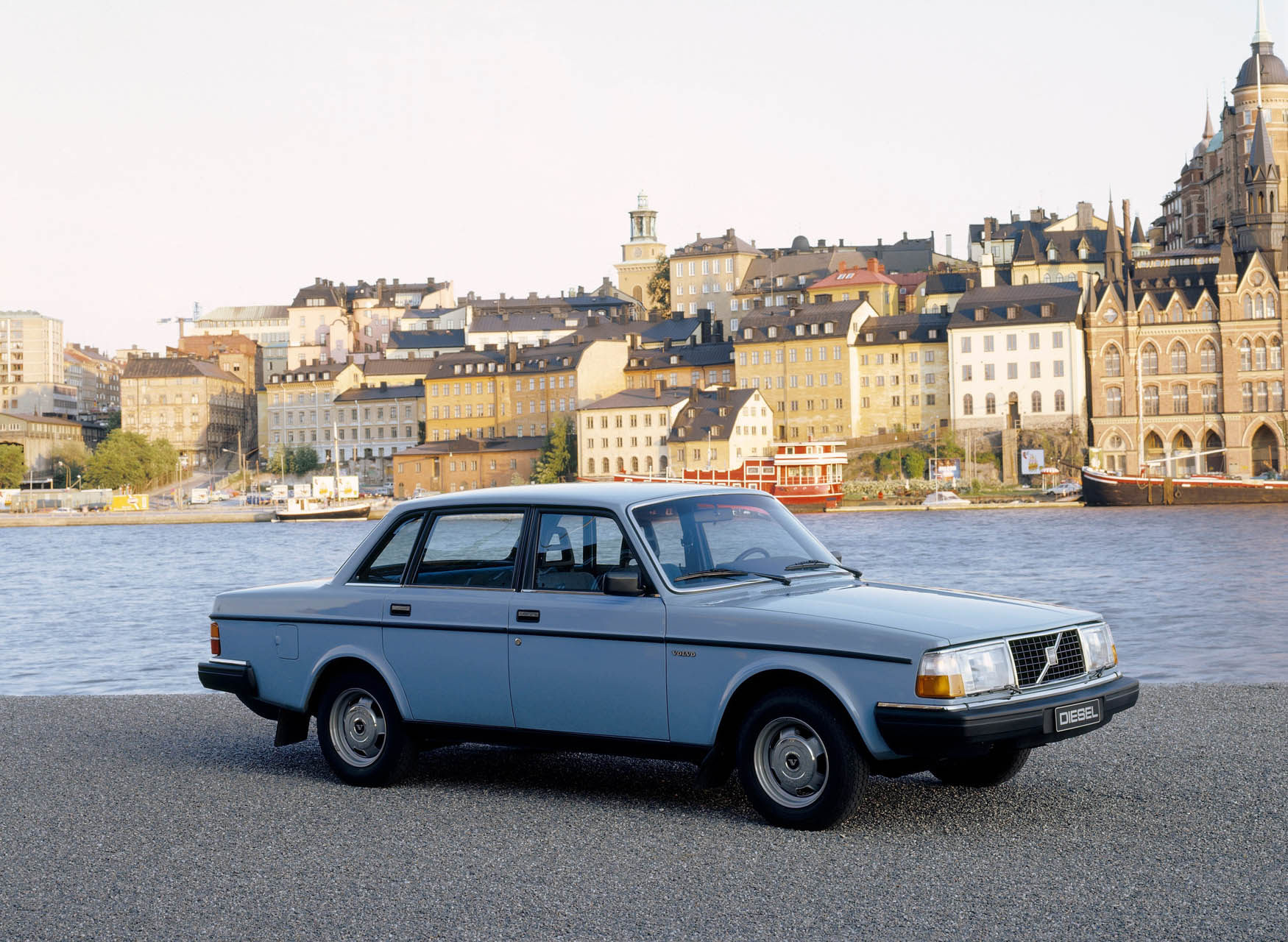 6098 Volvo 244 Diesel