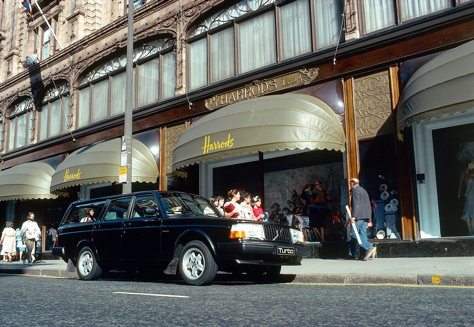 6105 Volvo 245 Turbo
