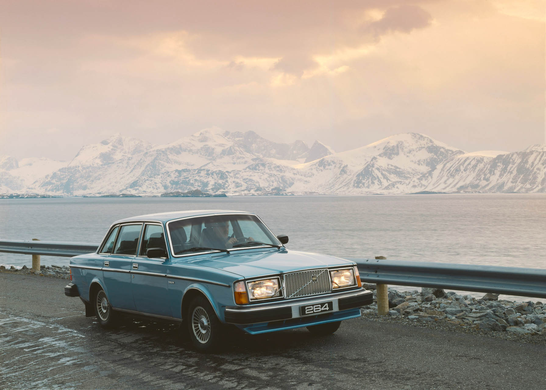 6178 Volvo 264 GLE
